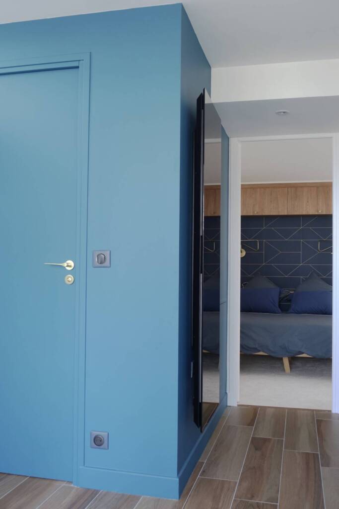 L'agencement bleu de séparation, by Sabrina Alvarez Design, Architecte d'intérieur et Décoratrice en Ile-de-France
