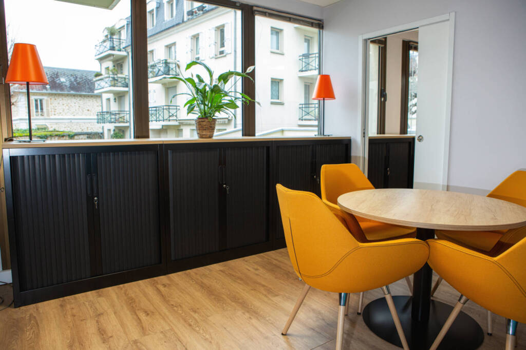 Une salle de travail, by Sabrina Alvarez Design, Architecte d'intérieur et Décoratrice à Paris, Madrid, Porto, Rome